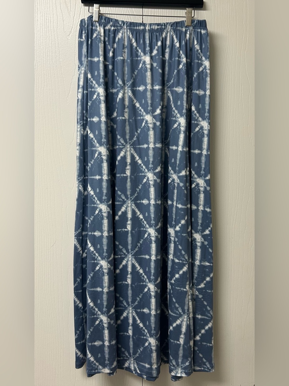 Versona Blue and White Patterned Maxi Skirt